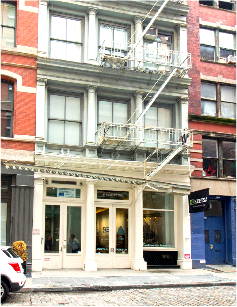 photo of a commmercial townhouse in tribeca